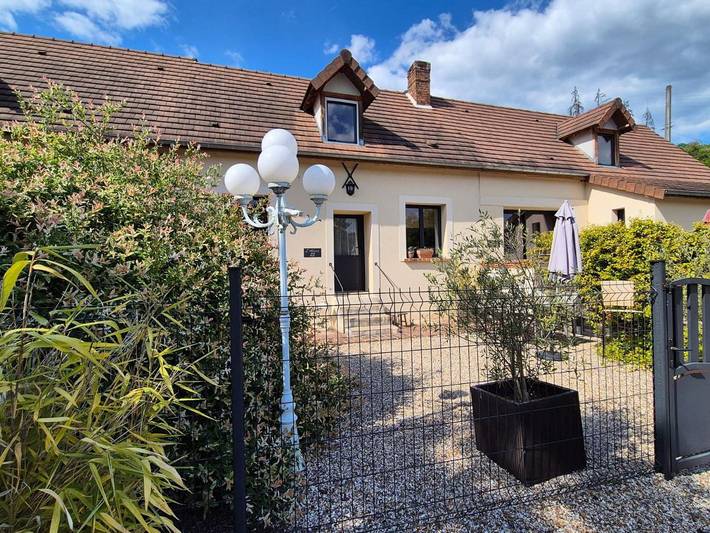 Gîte pour 2 personnes, avec jardin et vue à Sainte-Geneviève-lès-Gasny