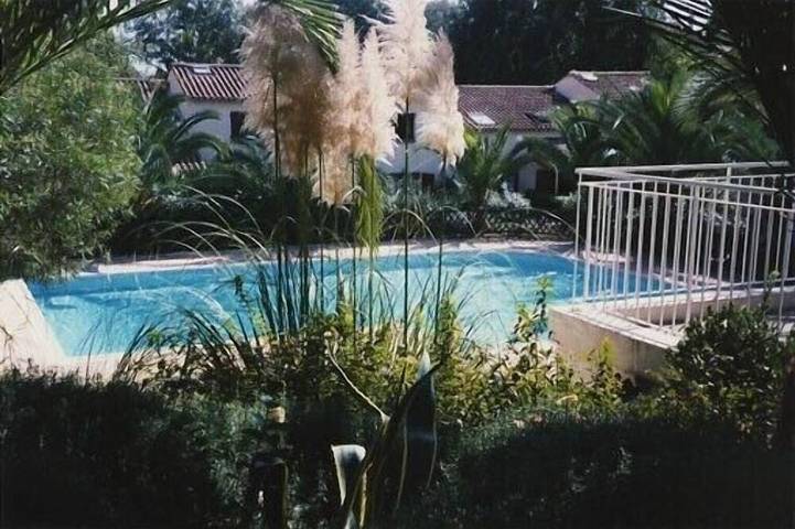 Ferienhaus für 5 Personen, mit Terrasse und Garten sowie Pool in Cagnes-sur-Mer