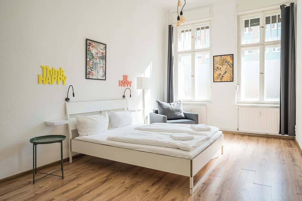 Ganze Wohnung, Stylish Apartment in convinient location in Berlin Pankow, Berlin