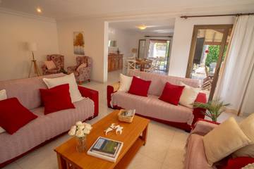 Ferienhaus in Playa del Port de Pollença, Pollença für 12 