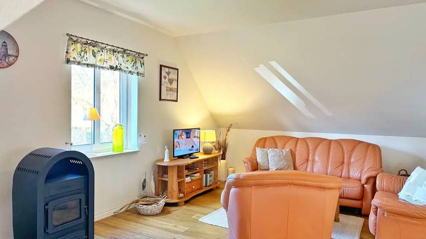 Ferienhaus für 8 Personen, mit Garten und Sauna sowie Pool und Terrasse, mit Haustier auf Rügen - 4