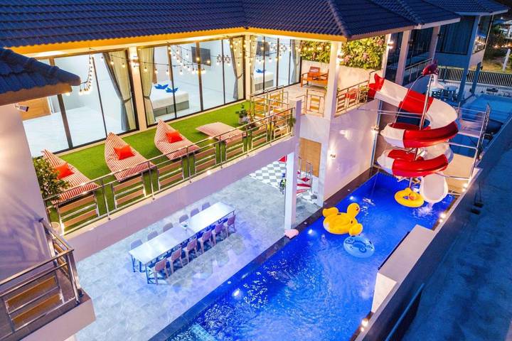 Chalet para 16 personas, con terraza además de piscina y vistas - 1