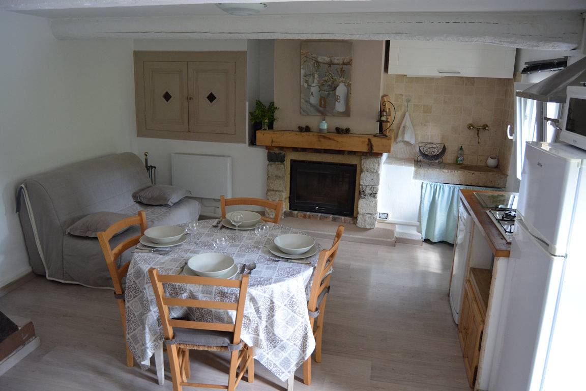 Maison "entre Chêne et Oliviers" in Rougiers, Région de Brignoles
