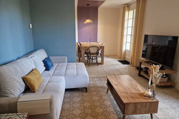 Maison de vacances pour 8 personnes, avec jardin, animaux acceptés à Saint-Julien-de-Lampon