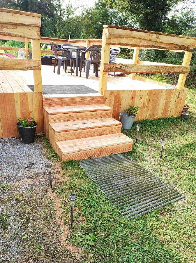 Camping pour 4 personnes, avec vue ainsi que vue sur le lac et jardin dans Haute-Vienne - 3