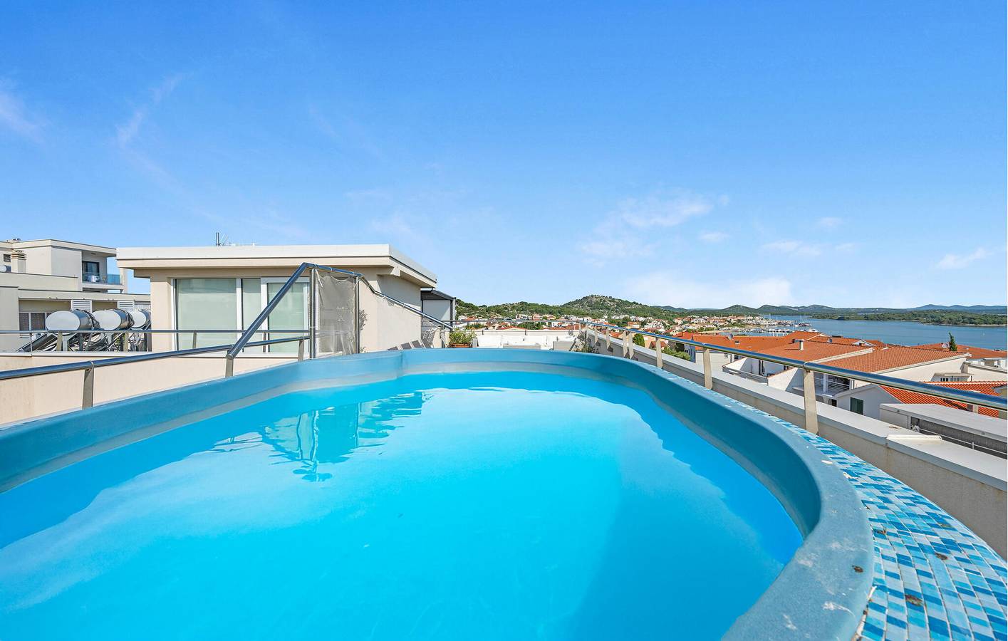 Ganze Ferienwohnung, Ferienwohnung für 4 Personen mit Terrasse in Murter