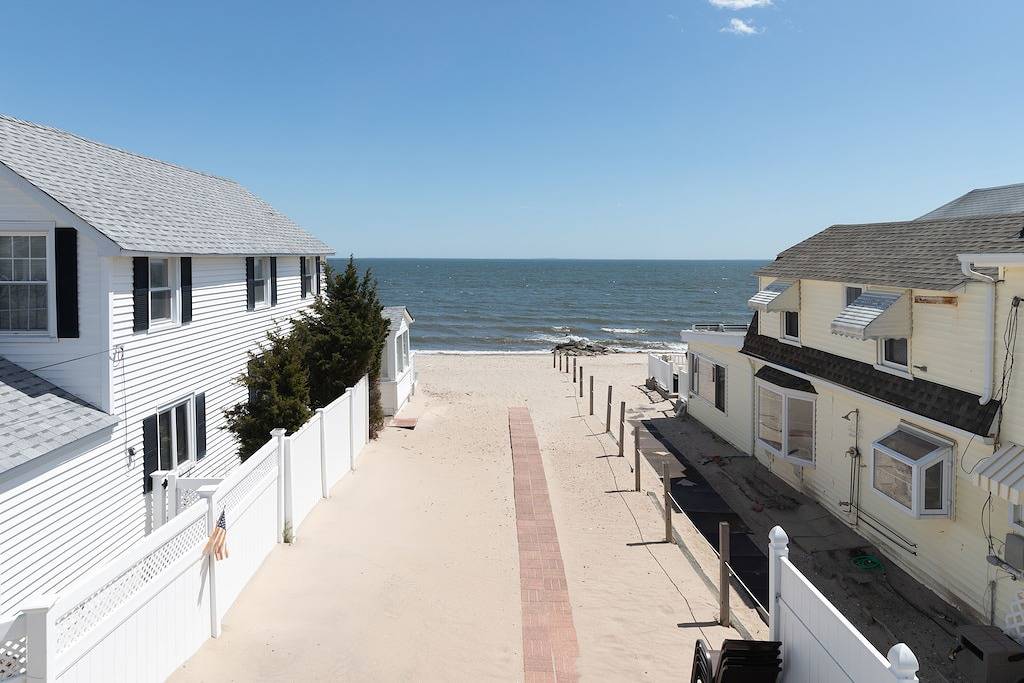 Vacation House for 12 Guests in Clinton, Connecticut
