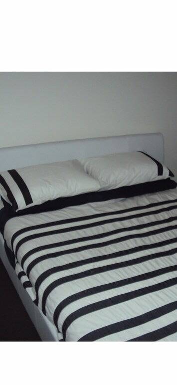 Holiday home for 11 people, with balcony and garden in Portarlington