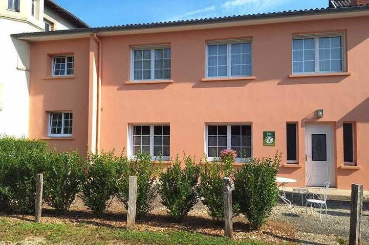 Location de vacances pour 10 personnes, avec jardin dans Roches-Bettaincourt