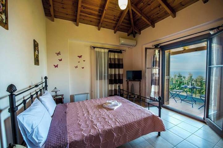 Location de vacances pour 6 personnes, avec jardin et balcon dans Stoupa - 3