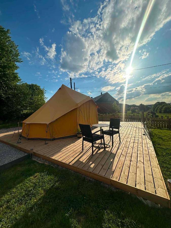 Tente pour 4 personnes, avec jardin et vue, animaux acceptés dans les Ardennes - 4