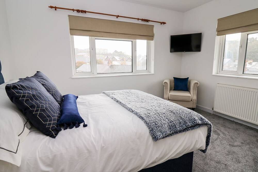 Ty Melyn, family friendly, country holiday cottage in Aberystwyth in Aberystwyth, Cardigan Bay