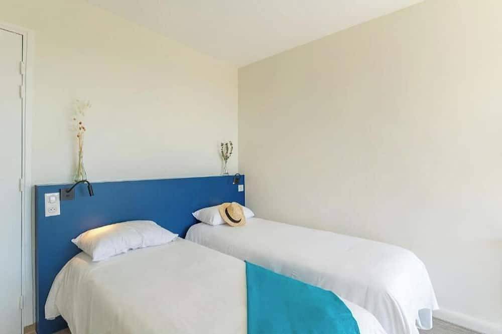 Appartement entier, Résidence Les Hautes Plaines  avec Piscine ouverte de 14h00 à 19h00 in Gréoux-les-Bains, Alpes-de-Haute-Provence
