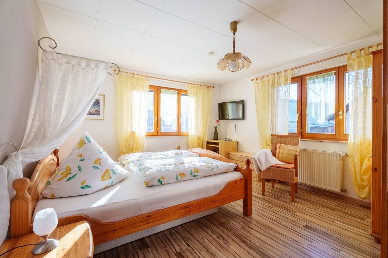 Ganze Wohnung, Apartment 'Himmelreich' mit gemeinsamer Terrasse, Garten und Wlan in Oberharmersbach, Mittlerer Schwarzwald