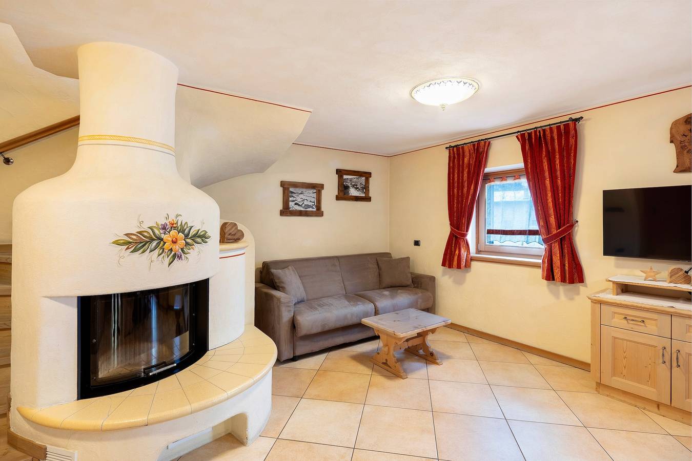 Ganze Wohnung, Ferienwohnung 'Gioanzin' mit Bergblick, Balkon und Wlan in Livigno (Stadt), Livigno