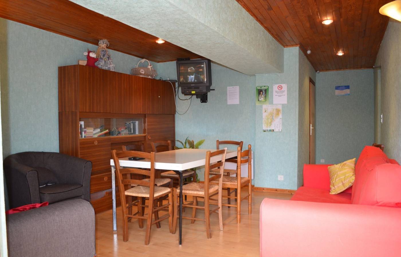 Auberge du Tilleul, chambres de campagne, région des lacs du Jura - Chambre handicapé in Charézier, Jura