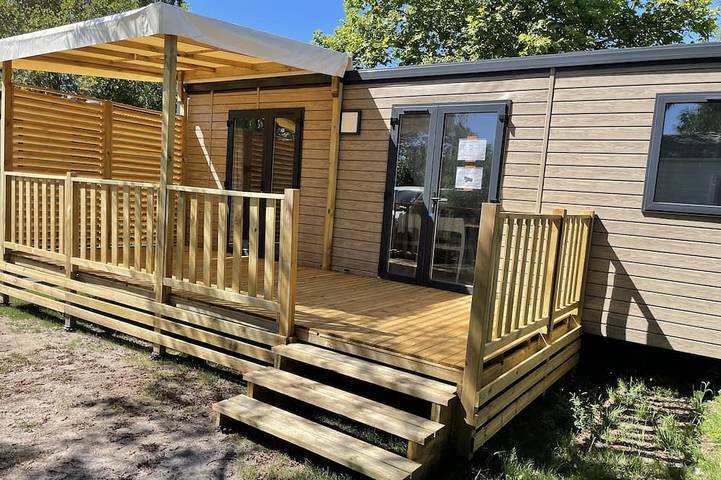 Camping pour 6 personnes, avec Terrasse et Piscine dans Lac de Cazaux
