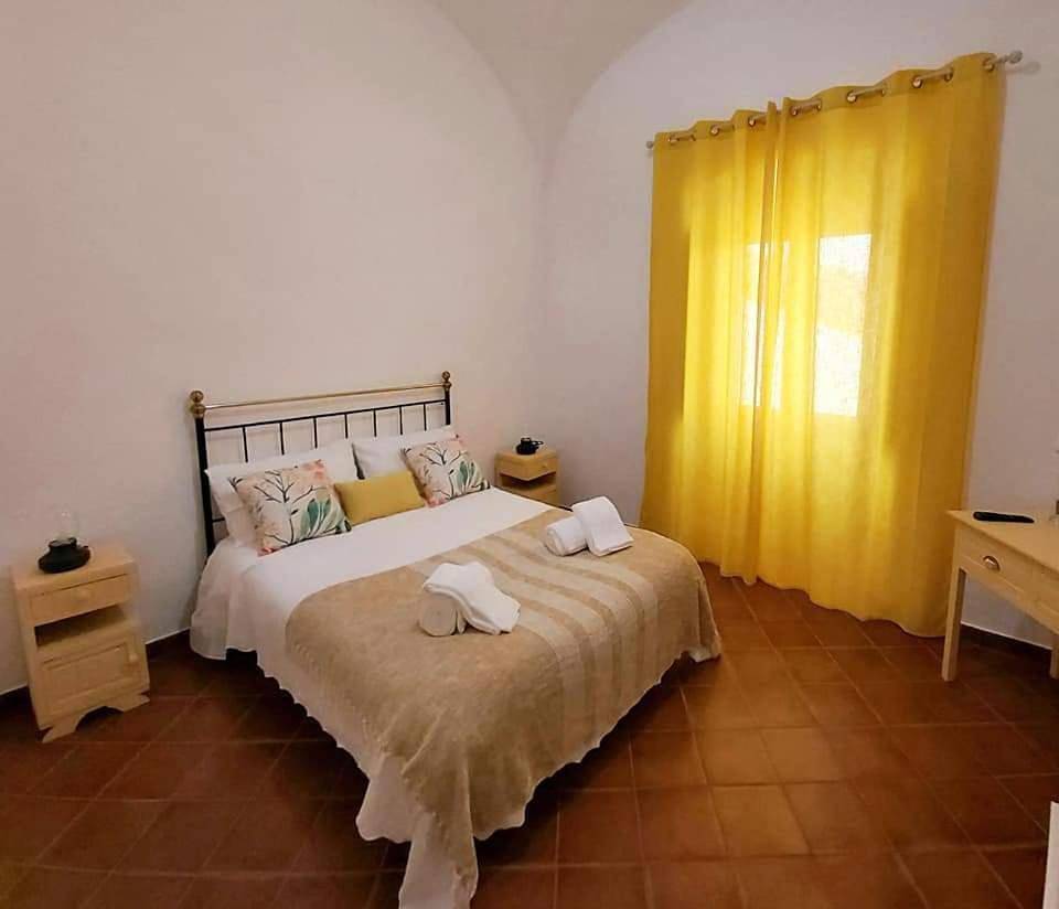 Apartamento inteiro, Four-Bedroom Deluxe Apartment in Moura, Distrito de Beja