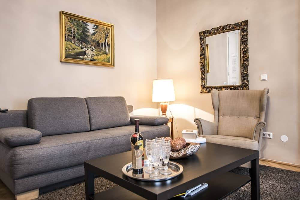 Ganze Wohnung, 60m² classic apartment for 2-4 people in the inner city in Wien Innenstadt, Wien