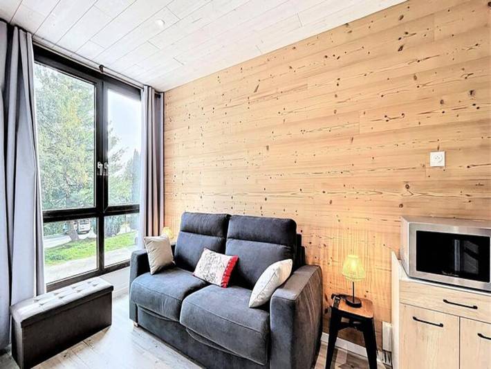 Gîte pour 2 personnes, avec piscine, adapté aux familles dans Le Corbier - 3