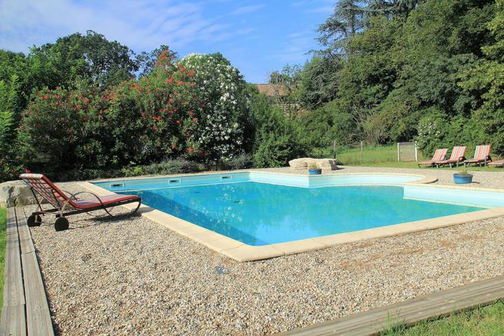 Location de vacances pour 10 personnes, avec Jardin à Saint-Didier-sous-Aubenas