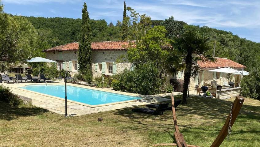 Chambre d’hôte pour 2 personnes, avec Terrasse et Jardin ainsi que Piscine et Vue à Auch