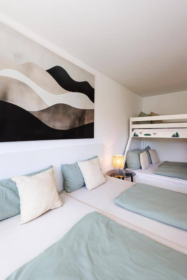Ferienwohnung für 5 Personen, mit Terrasse und Garten sowie Ausblick in Häusern - 4