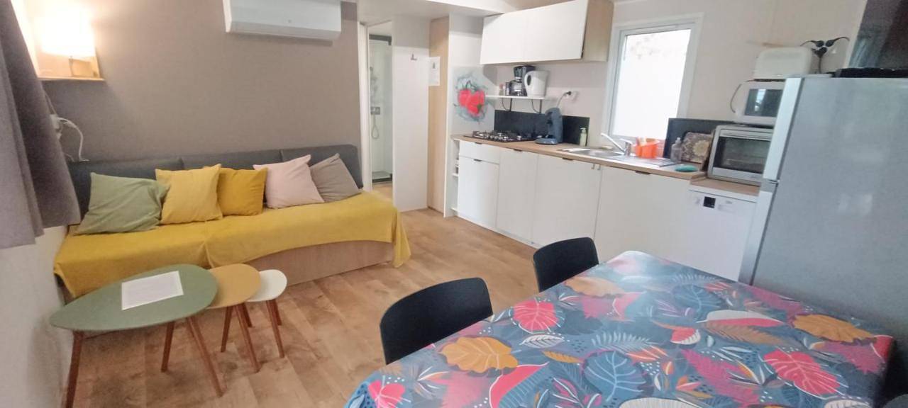 Mobile Home in Saint-Denis-d'Oléron, Côte de Beauté