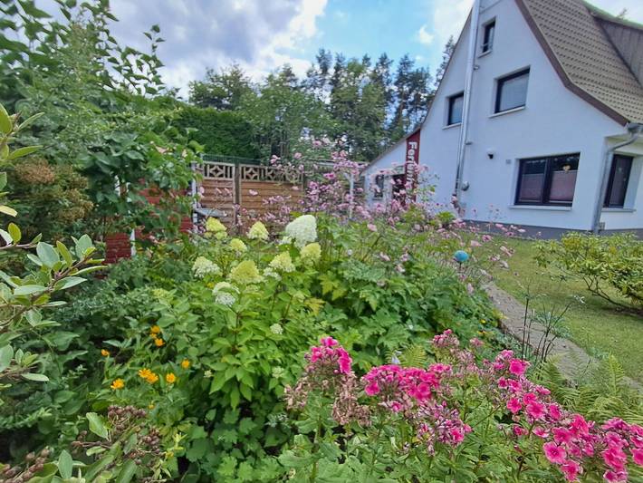 Ferienhaus für 5 Personen, mit Terrasse und Seeblick sowie Garten, kinderfreundlich - 1