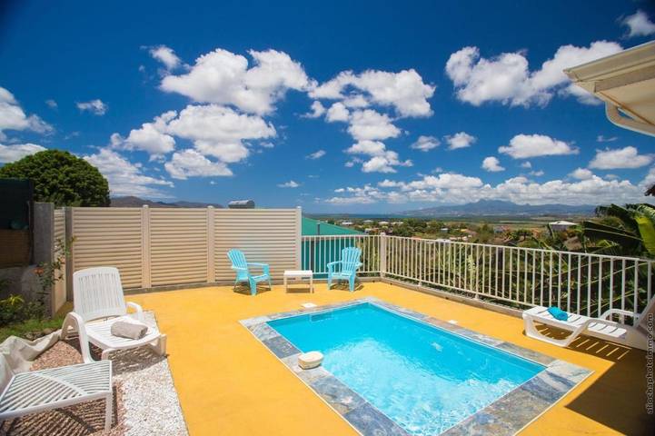 Maison de vacances pour 4 personnes, avec piscine ainsi que vue et terrasse