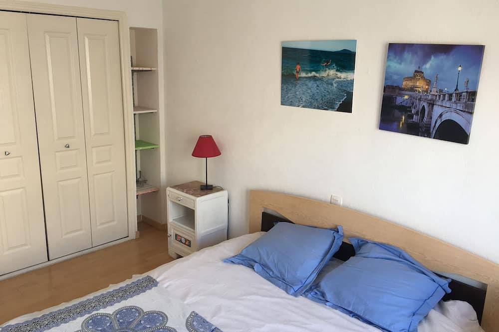 Appartement entier, Charmant appartement lumineux et aéré dans une rue calme du centre de Perpignan, plage 12km in Perpignan, Côte méditerranéenne (France)