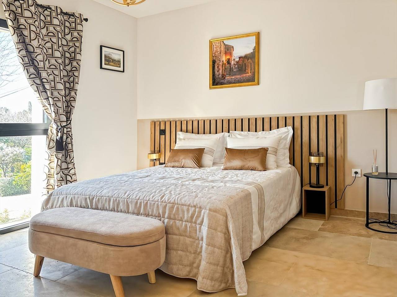 Le Mas des Fontaines Chambres d'hôtes d'exception - Chambre Lacoste in Châteaurenard, Région d'Arles