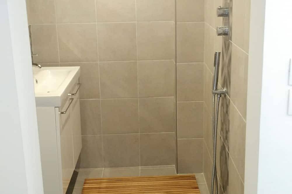 Appartement entier, Unique Loft Appartement Maison de Farine Dans Maison En Pierre Récemment Rénové in Roquebrun, Région de Béziers