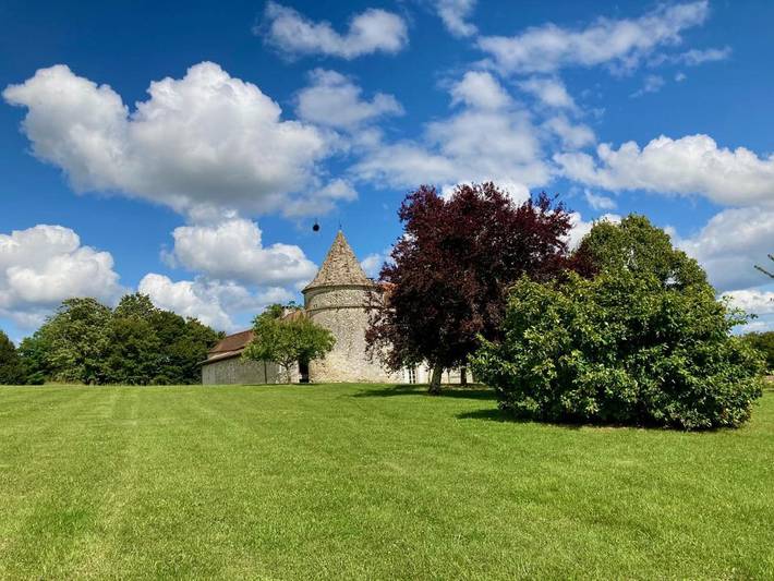 Chambre d’hôte pour 2 personnes, avec Terrasse et Jardin ainsi que Piscine et Vue