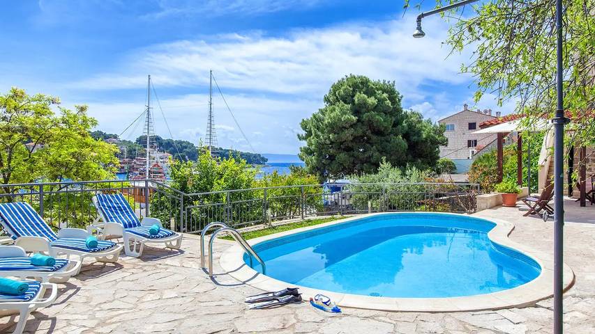 Villa pour 8 personnes, avec jardin et piscine à Sumartin - 2