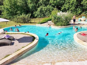 Tente pour 2 personnes, avec bassin pour enfant dans Occitanie