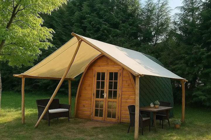 Gîte pour 2 personnes, avec terrasse et piscine, animaux acceptés
