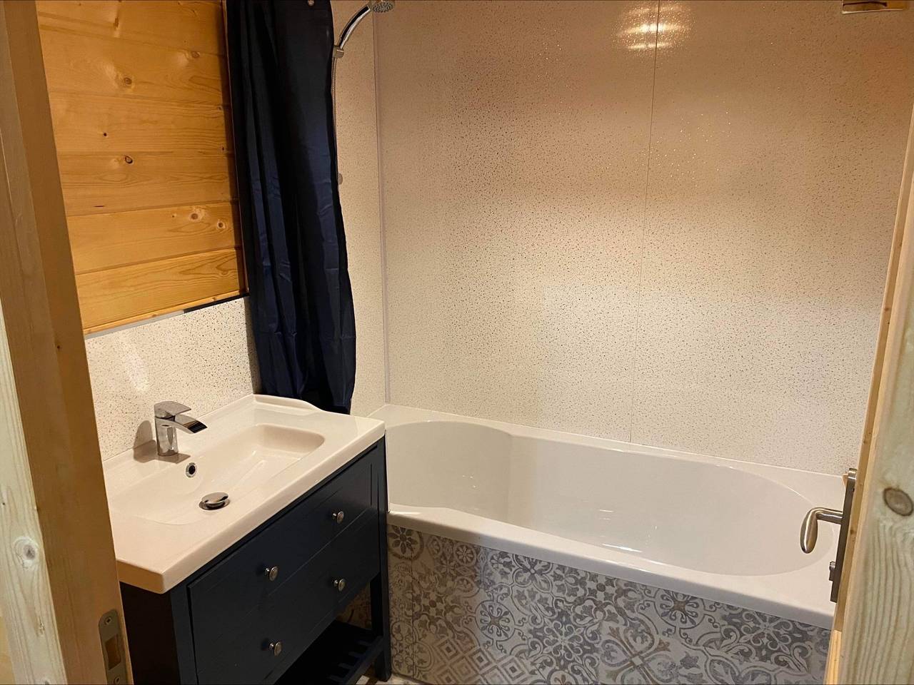 Inviting 2-Bedroom Cabin in Ashton Under Hill in Ashton under Hill, Worcestershire