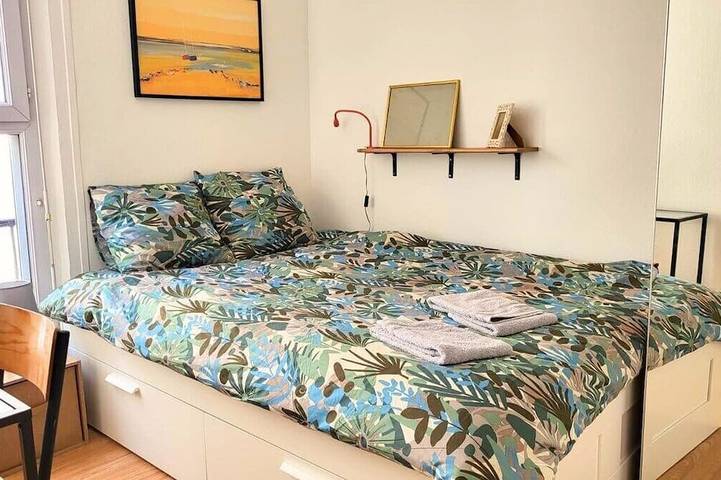 Ganze Wohnung, Your Zenday Studio is waiting for you! Located just 1 minute from the bus and 10 minutes from Paris in Ivry-sur-Seine, Val-de-Marne
