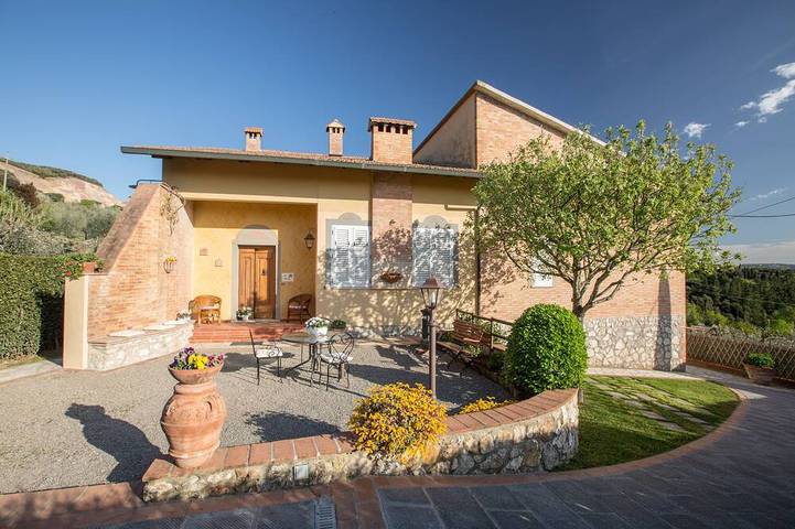 Villa für 8 Personen, mit Terrasse und Garten - 1