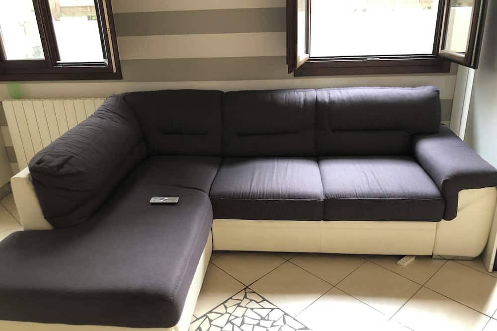 Entire apartment, Mdm Apartament near City Center, Pubs, Restaurants, Takeaway, Pizza in Ravenna, Ravenna Province