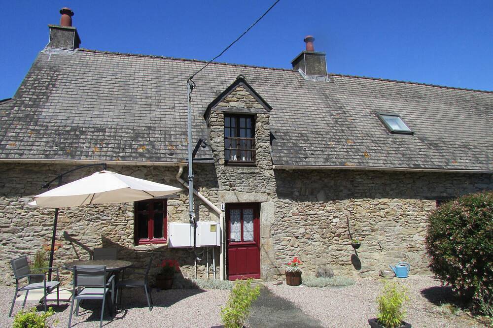Gîte 1, emplacement rural privé, à seulement 15 minutes. sur la côte sud de la Bretagne in Marzan, Côte des Mégalithes