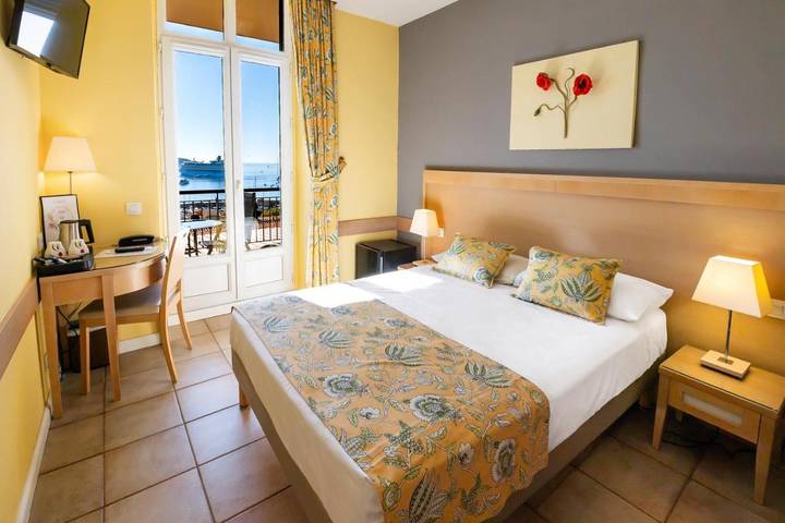 Hôtel pour 2 personnes, avec piscine ainsi que jardin et sauna