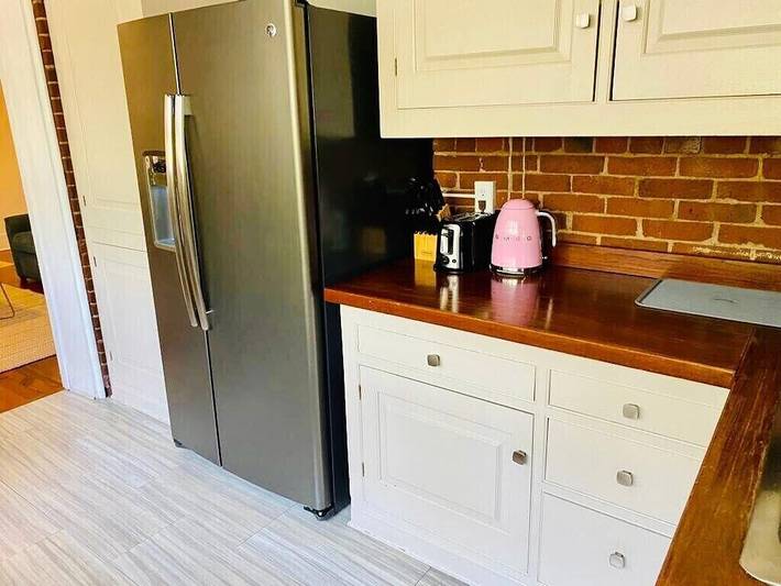 Vacation rental for 5 people, with yard in Savannah