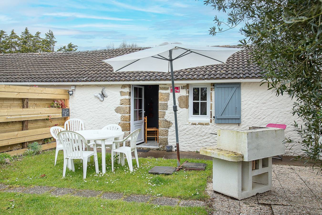 Maison 'New - Gite Lylou Piscine Et Spa' avec piscine partagée, terrasse privée et Wi-Fi in Saint-Jean-de-Monts, Vendée