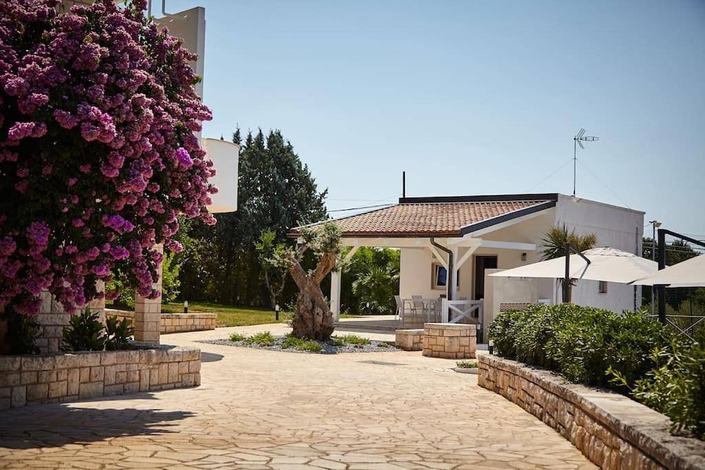 Villa D'Aprile Exclusive Luxury Villa with pool, Jacuzzi, Spa in Castellana Grotte, Provincia di Bari