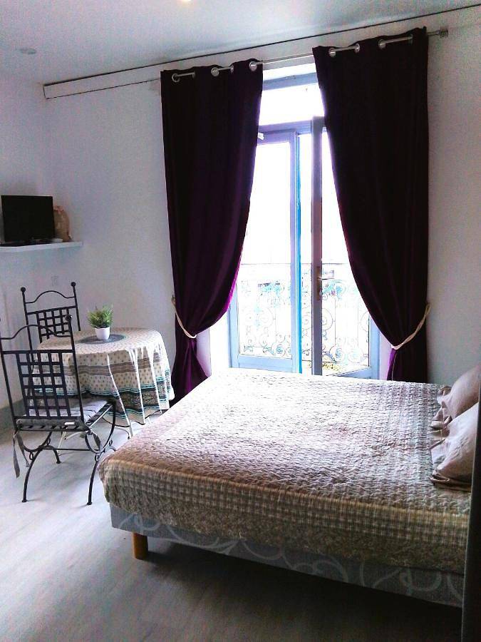 Gîte pour 2 personnes, avec vue et balcon à Cordes-sur-Ciel - 4