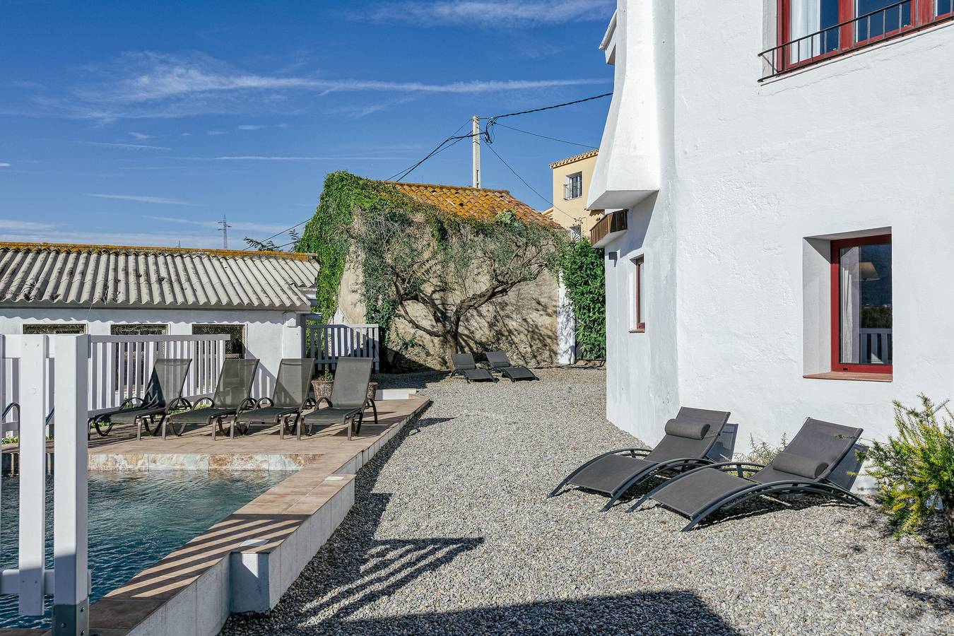 Casa vacanze 'Can Bosch' con vista sulle montagne, Wi-Fi e aria condizionata in Llanca, Upper Empordà