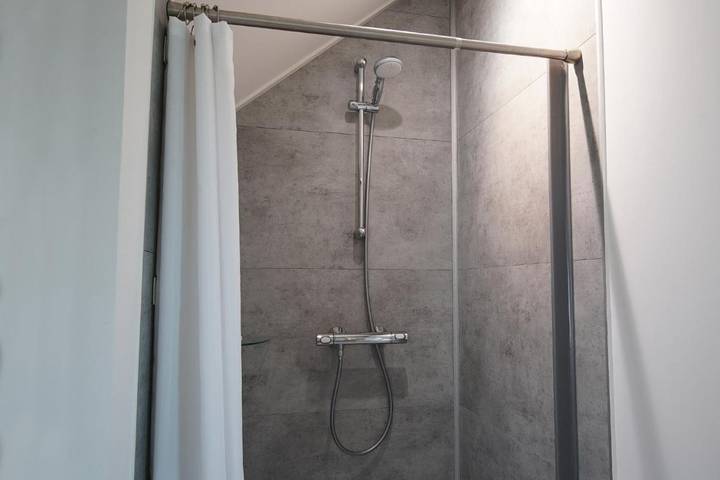 Gîte pour 2 personnes, avec jardin ainsi que balcon et vue à La Ménitré - 2