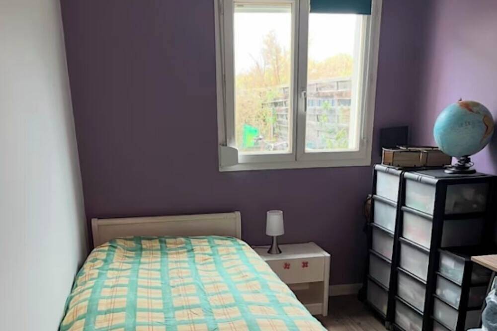 Apartamento entero, T3 : charming little nest + private garden 80m2 in Eysines, Región de Burdeos